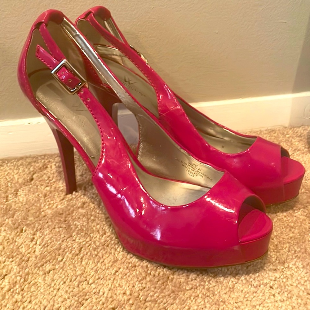 Magenta Worthington heels size 8